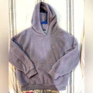 Women’s The North Face  hoodie size large.